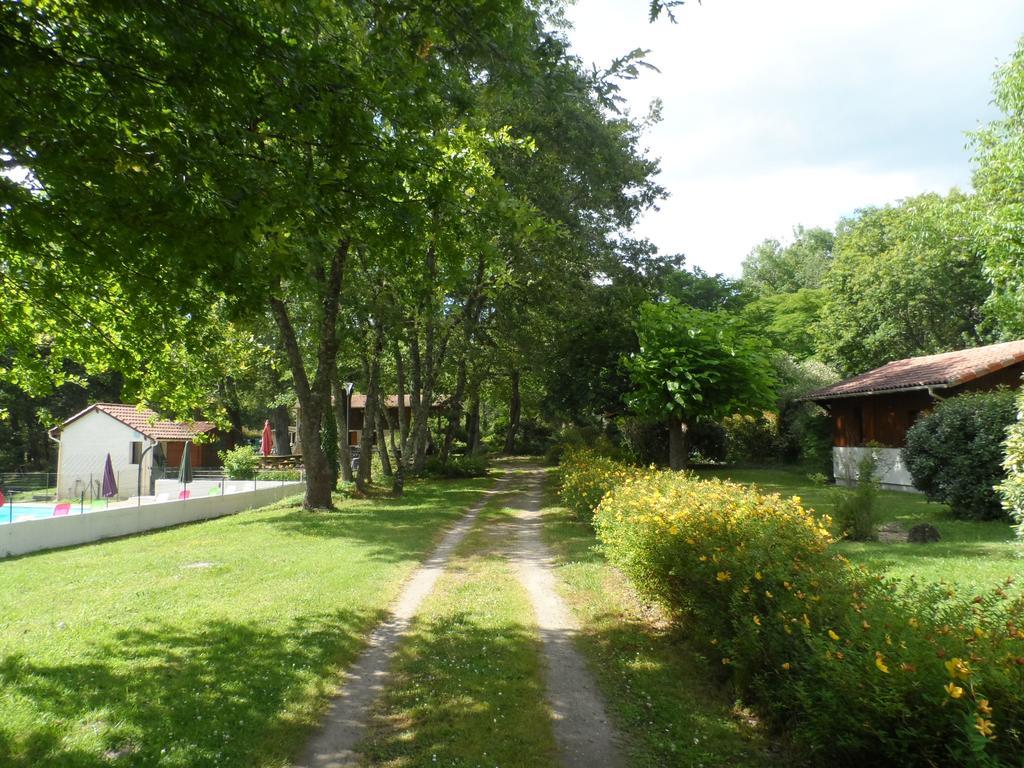Les Chalets Du Gelat, Nature Et Calme Noaillan 외부 사진